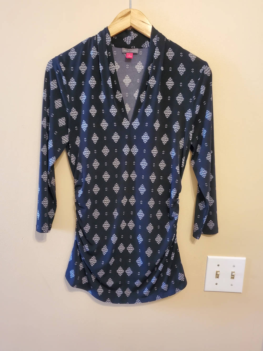Vince Camuto Black and White V-Neck Printed Wrap Tunic